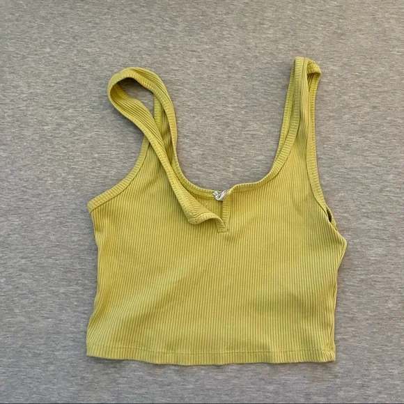Cropped Tank Top - Picture 1 of 1